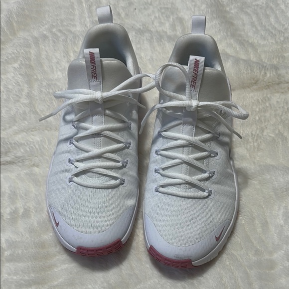 Nike Shoes - White and Pink Nike Metcon